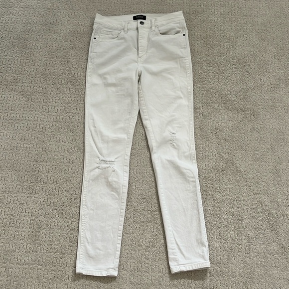 White Buffalo Skinny Jeans - Picture 1 of 5